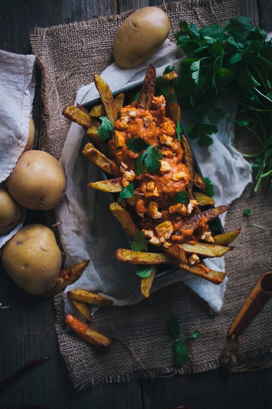 Oven Baked Curry Fries with Tikka Masala Sauce