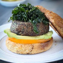 Black Bean and Quinoa Veggie Burger