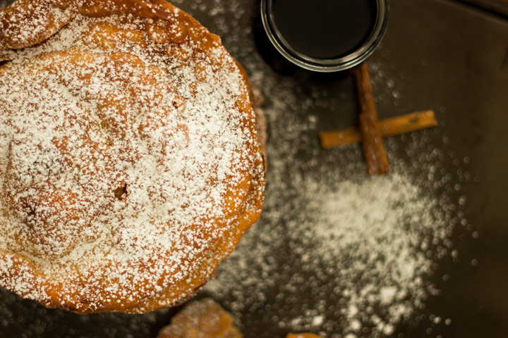 What is a recipe for Mexican bunuelos?